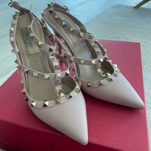 Powder Pink Valentino Rockstud Pumps Size 36